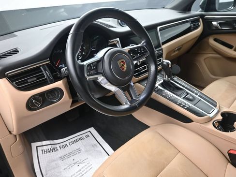 Used 2020 Porsche Macan AWD/4WD image 12