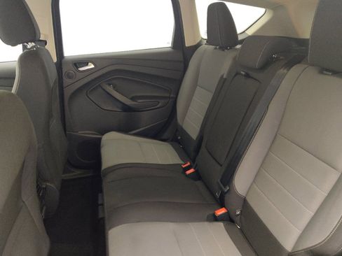 Used 2016 Ford Escape SE w/ Equipment Group 201A FWD image 18