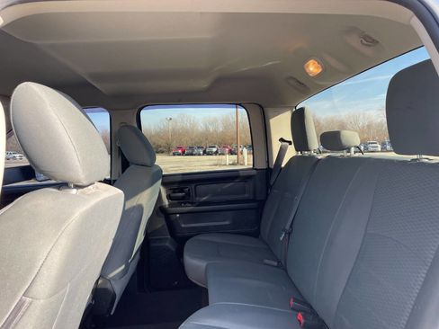 Used 2018 RAM 3500 Tradesman w/ Chrome Appearance Group image 22