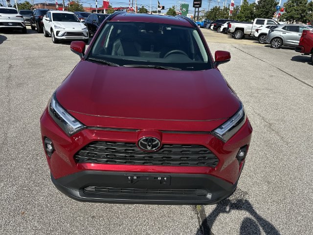 Used 2025 Toyota RAV4 XLE Premium AWD/4WD image 41