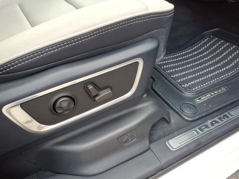 Used 2022 RAM 1500 Limited image 8