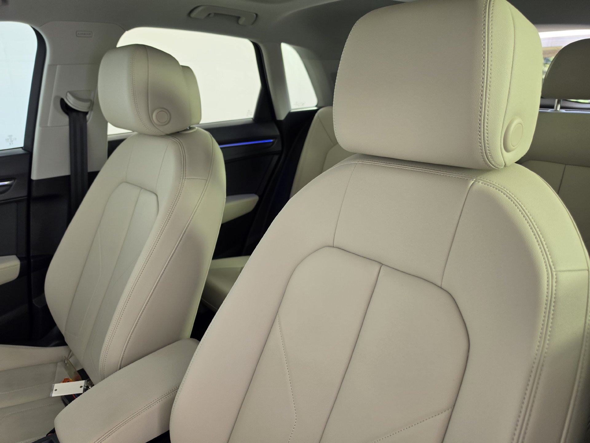 Certified 2024 Audi Q3 2.0T Premium Plus AWD/4WD image 5