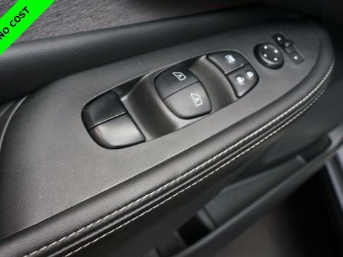 Certified 2024 Nissan Murano SV w/ SV Midnight Edition Package image 29