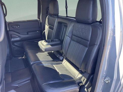 Used 2022 Nissan Frontier PRO-4X w/ Pro-4X Premium Package image 23