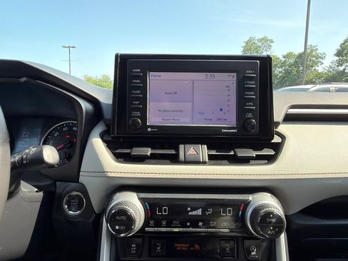 Used 2022 Toyota RAV4 XLE w/ Convenience Package AWD/4WD image 26