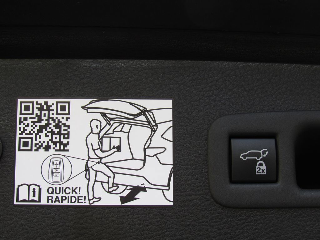 Certified 2023 Toyota Sienna XLE FWD image 23