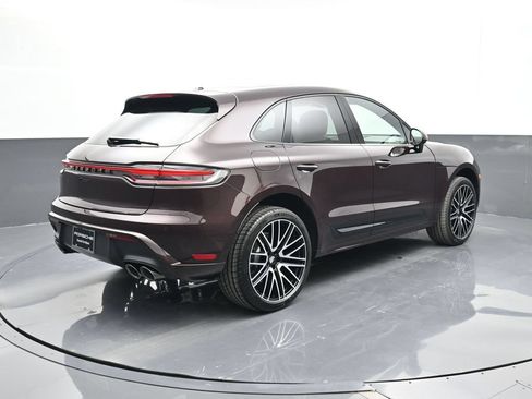 Certified 2026 Porsche Macan AWD/4WD image 26