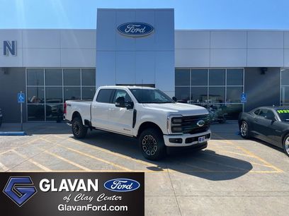 New 2026 Ford F350 Platinum w/ FX4 Off-Road Package