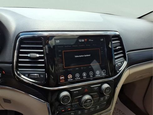 Used 2021 Jeep Grand Cherokee Limited AWD/4WD image 22