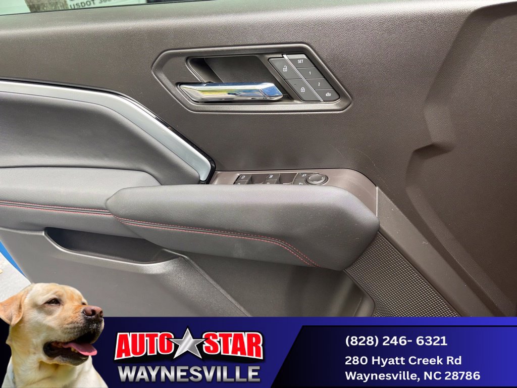 Used 2023 Chevrolet Colorado Z71 w/ Z71 Convenience Package 2 AWD/4WD image 22