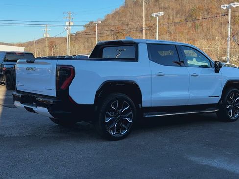 New 2025 GMC Sierra EV Denali image 50