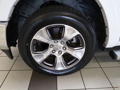 Used 2020 RAM 1500 Laramie image 15