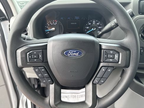 New 2026 Ford E-450 and Econoline 450 Super Duty w/ Power Equipment Group image 28