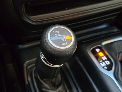 Used 2019 Jeep Wrangler Unlimited Sport S image 23