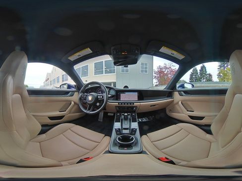 Used 2024 Porsche 911 Carrera 4S image 30