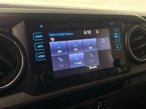 Used 2018 Toyota Tacoma TRD Off-Road w/ Technology Package AWD/4WD image 28