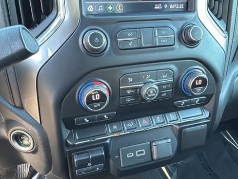 Used 2021 Chevrolet Silverado 1500 RST w/ Z71 Off-Road Package image 31