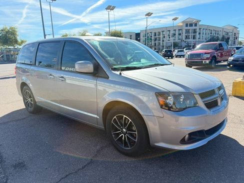 Used 2019 Dodge Grand Caravan GT image 2