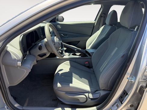 Certified 2021 Hyundai Elantra SEL FWD image 10