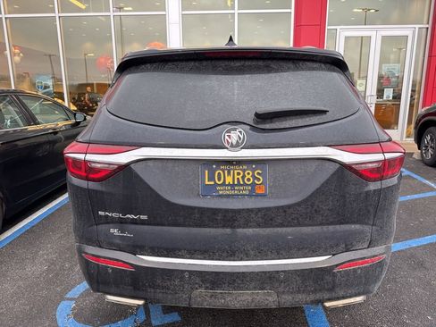 Used 2020 Buick Enclave Essence w/ LPO, Floor Liner Package image 5