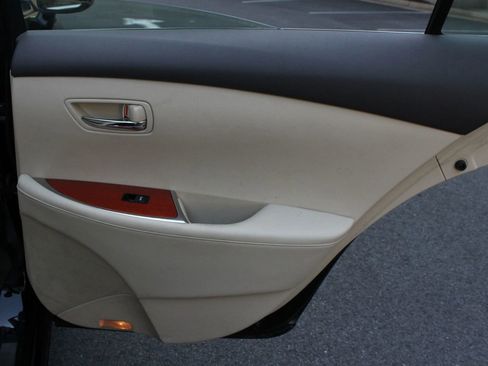 Used 2010 Lexus ES 350 FWD image 24