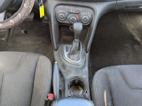 Used 2015 Dodge Dart SXT FWD image 18