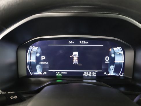 Used 2025 Mitsubishi Outlander ES image 18