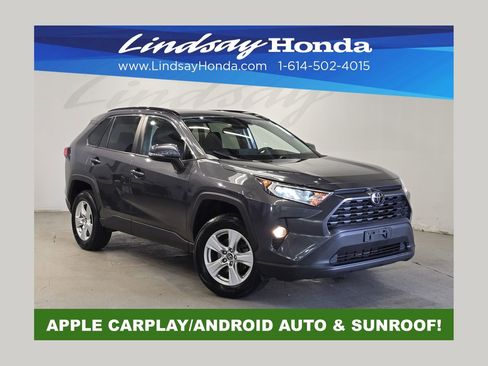 Used 2019 Toyota RAV4 XLE AWD/4WD image 1