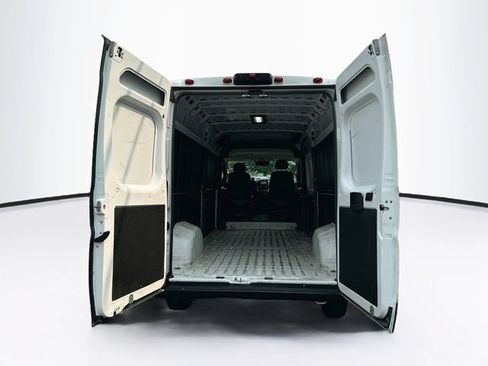 Used 2024 RAM ProMaster 2500 w/ Convenience Group FWD image 22