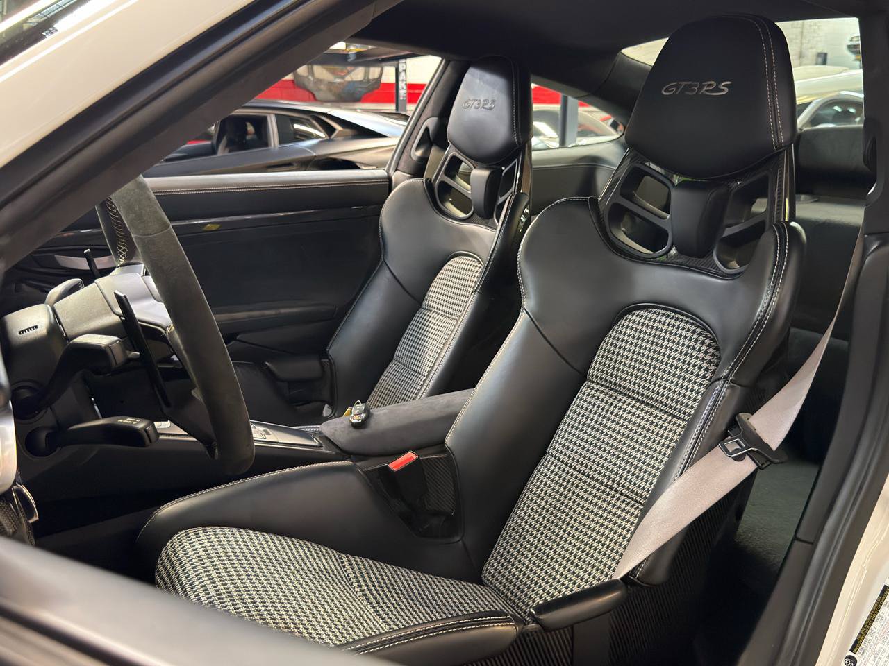 Used 2016 Porsche 911 GT3 RS RWD image 17