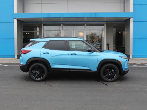 New 2026 Chevrolet TrailBlazer LT w/ Convenience Package image 3