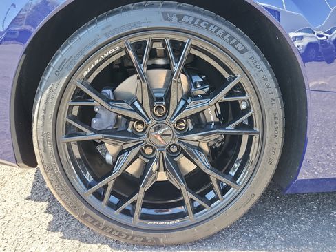 Certified 2025 Chevrolet Corvette Stingray Coupe w/ 1LT RWD image 18