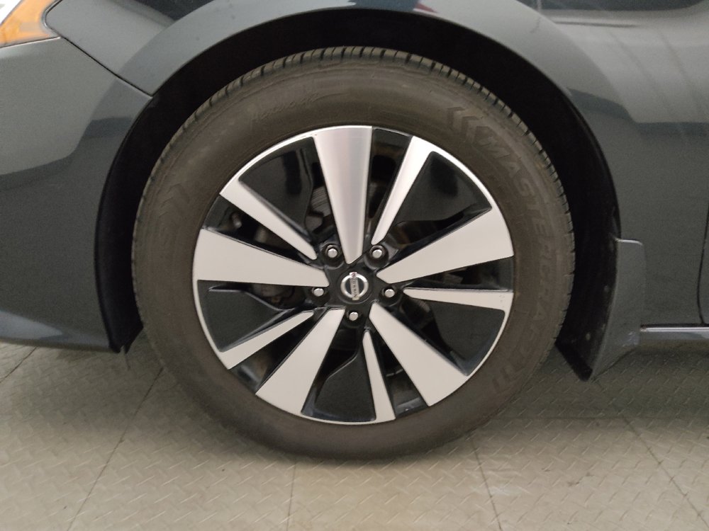 Used 2019 Nissan Altima 2.5 SV FWD image 31