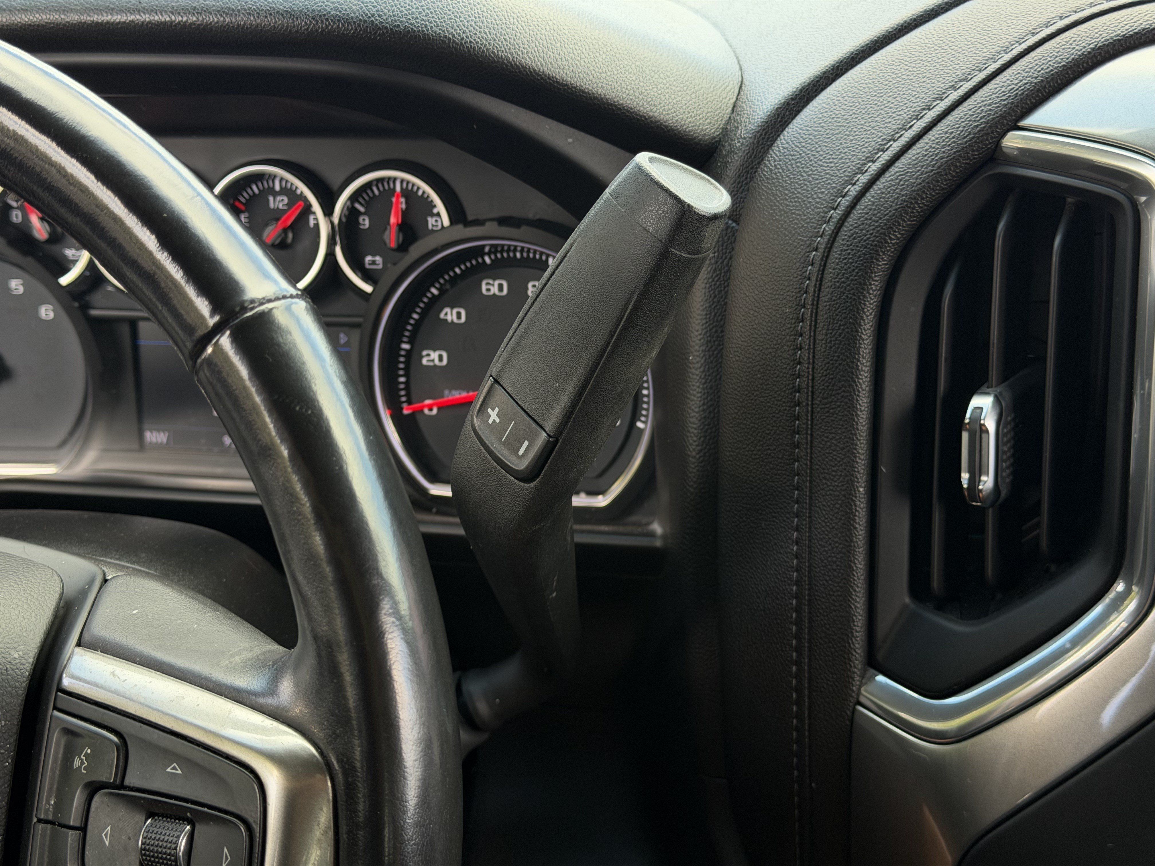 Used 2019 Chevrolet Silverado 1500 LT w/ All-Star Edition RWD image 26