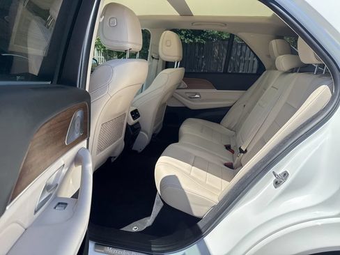 Used 2023 Mercedes-Benz GLE 450 4MATIC image 48