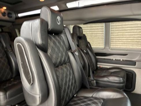 Used 2021 Chevrolet Express 3500 LS w/ Chrome Appearance Package image 15