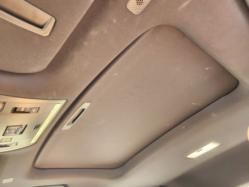 Used 2025 Lexus UX 300h FWD image 33