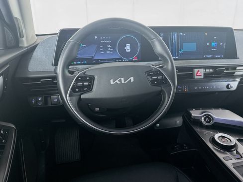 Used 2023 Kia EV6 Wind RWD image 18