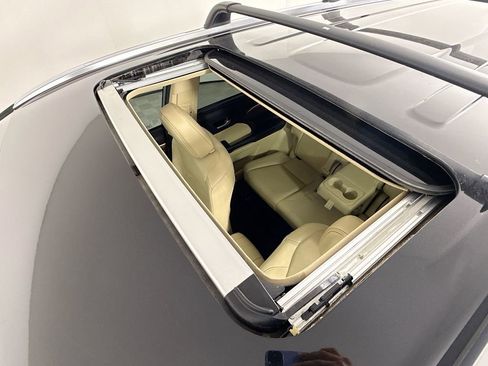 Used 2018 Toyota Highlander Limited image 23