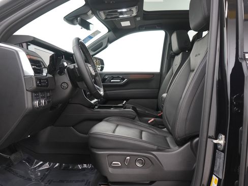 Used 2025 GMC Yukon Denali image 25