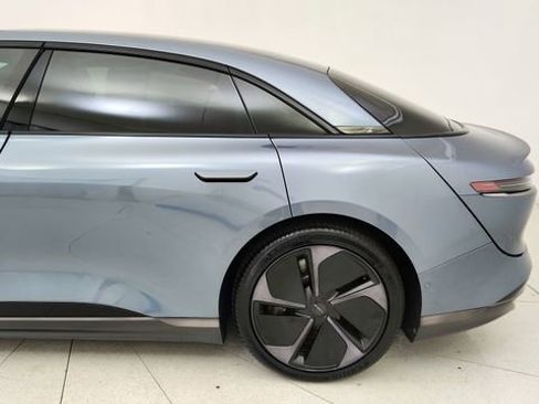 Used 2024 Lucid Air Pure RWD image 10