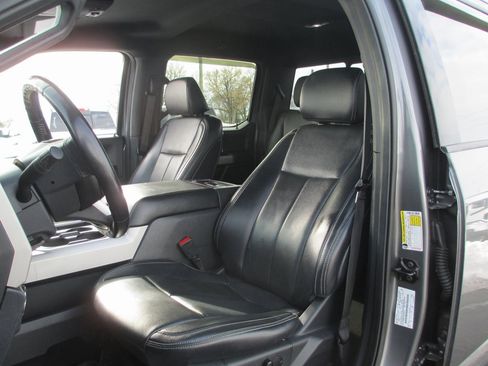 Used 2022 Ford F250 Lariat w/ Tremor Off-Road Package image 17