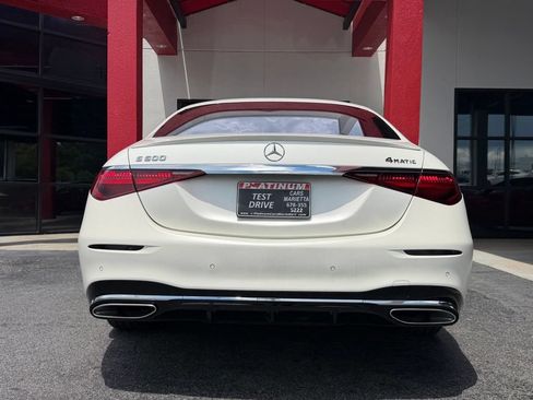 Used 2022 Mercedes-Benz S 500 4MATIC w/ AMG Line Package image 9
