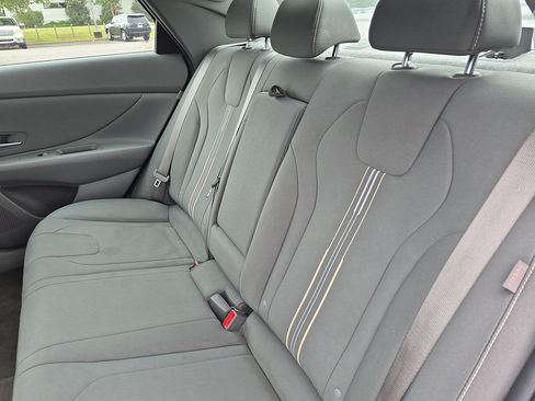 Used 2025 Hyundai Elantra SEL FWD image 30