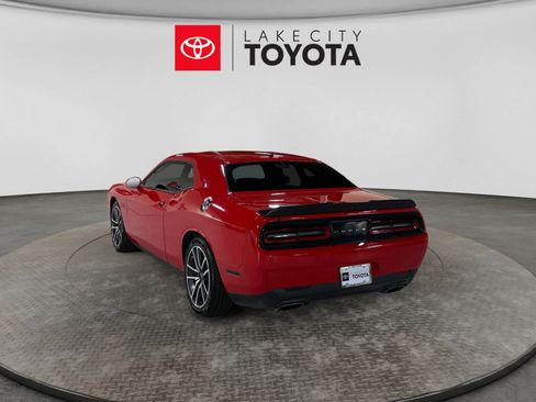 Used 2023 Dodge Challenger R/T RWD image 5