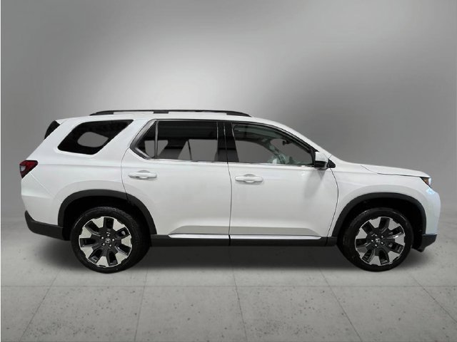 New 2026 Honda Pilot Touring image 8