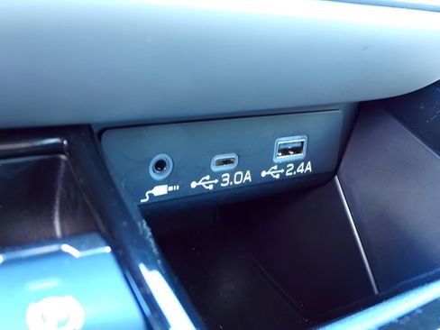 Certified 2025 Subaru Outback Limited AWD/4WD image 23