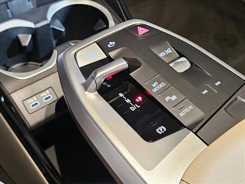 Used 2024 BMW X1 xDrive28i w/ Convenience Package image 9