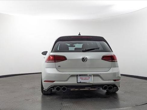 Used 2018 Volkswagen Golf R 4-Door AWD/4WD image 7