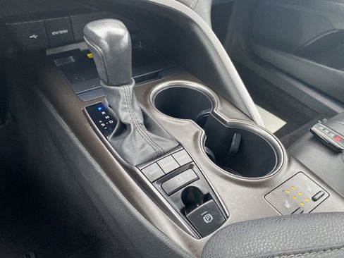 Used 2023 Toyota Camry XSE image 28